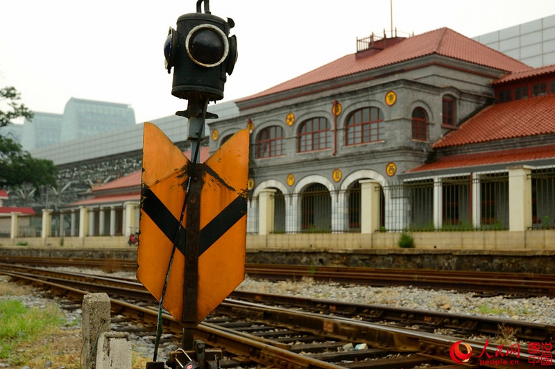 Xizhimen: Ein Bahnhof von über 100 Jahren