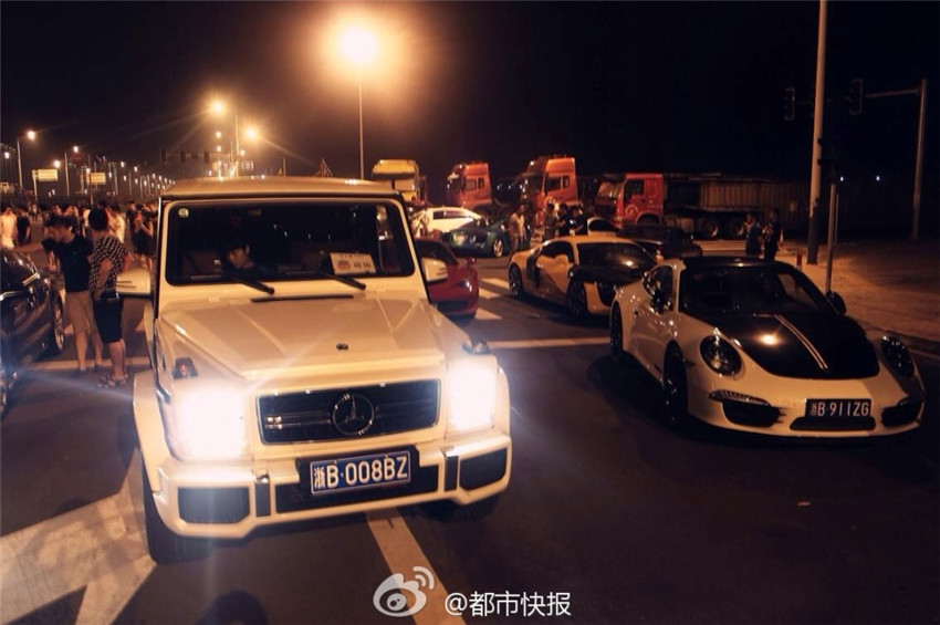 Massenverhaftung nach illegalem Rennen in Hangzhou