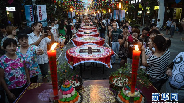 Tangxi: Altstädtchen feiert das Mondfest