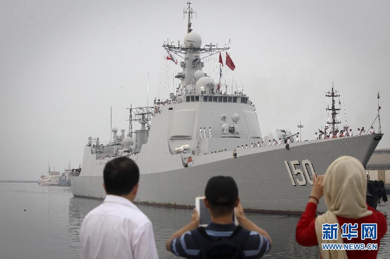 Chinas Kriegsschiffe zum Manöver im Persischen Golf
