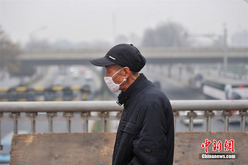 Erster Smog nach dem APEC-Gipfel in Beijing