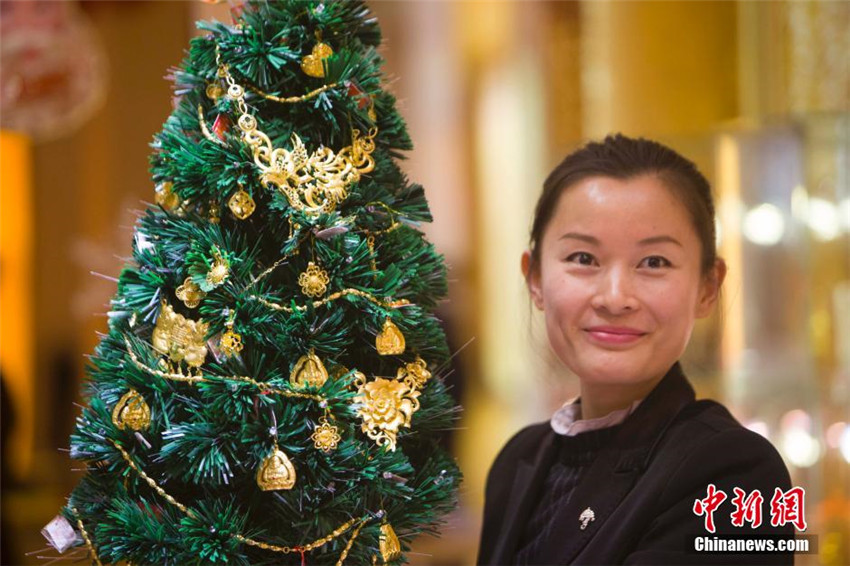 Goldener Weihnachtsbaum in Taiyuan