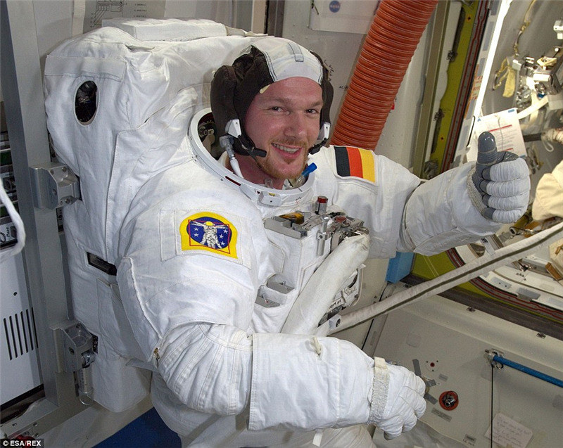 Fotos eines deutschen Astronauten