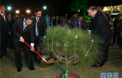 China und Pakistan erheben Partnerschaft auf neues Level