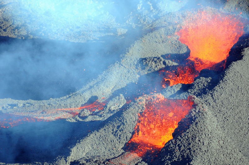 Vulkan auf La Réunion ausgebrochen