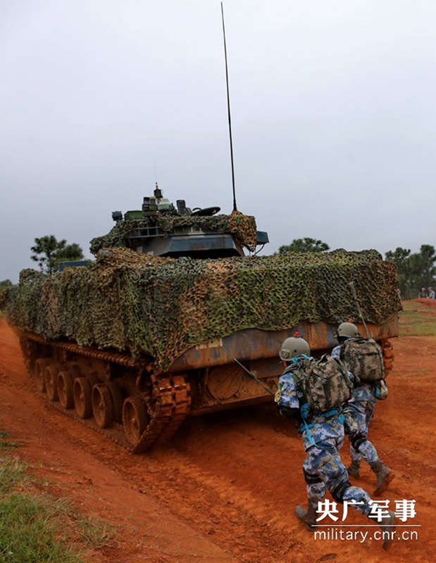 Chinas Marineinfanterie probt den Dschungelkampf