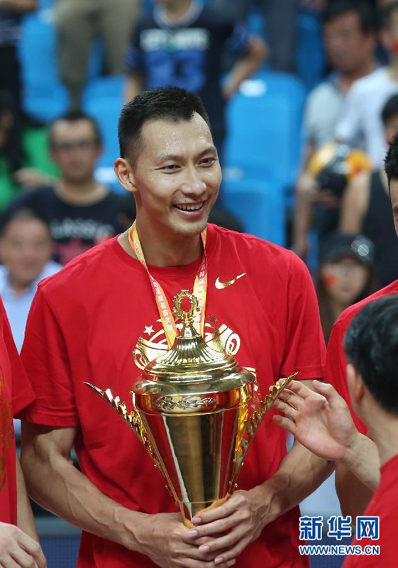Chinas männliche Basketballmannschaft gewinnt Champion der FIBA Asienmeisterschafter und Eintrittskarte in den Olympischen Spielen in Rio de Janeiro