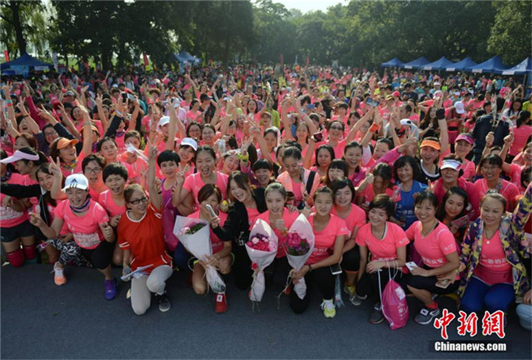 999 Frauen nehmen an Langstreckenlauf in Hangzhou teil