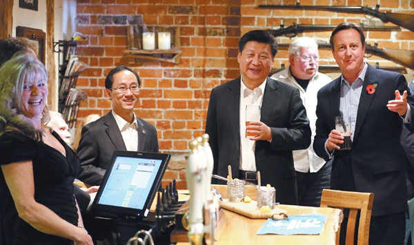 David Cameron trinkt Bier mit Xi Jinping bei Pubbesuch