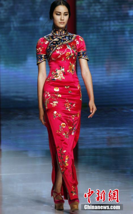 „Qipao“-Show auf der China Fashion Week