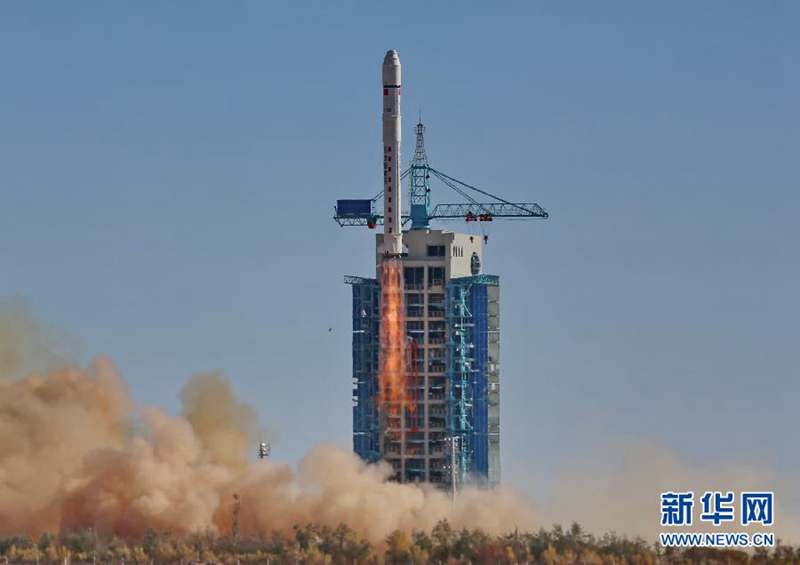 China schießt neuen Erderforschungssatelliten ins All