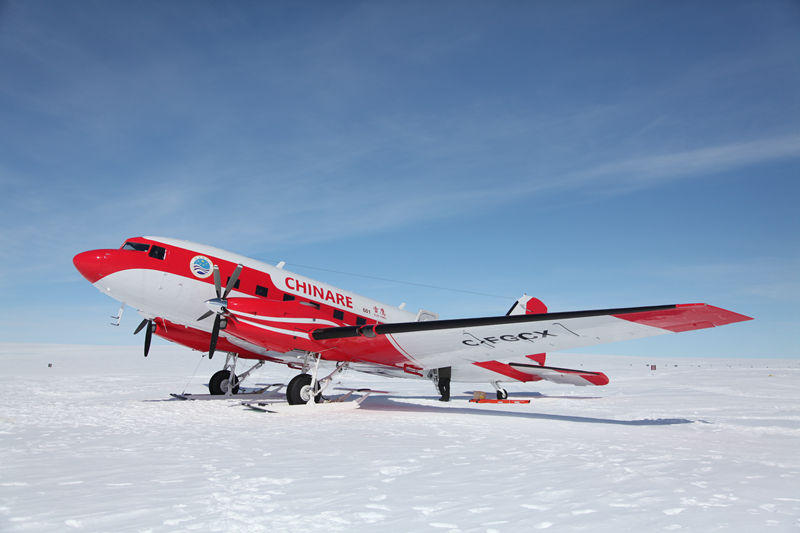 Chinas Antarktis-Flugzeug absolviert ersten Testflug