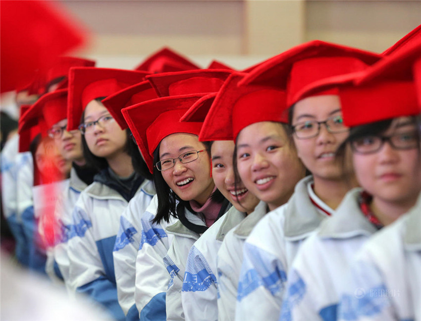 Schüler in Hangzhou werden erwachsen