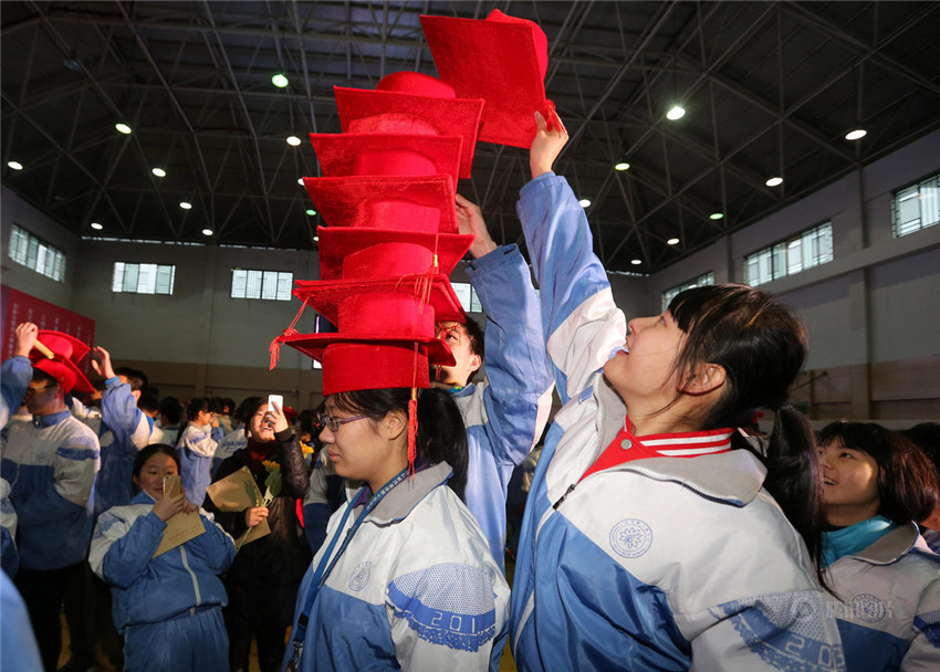 Schüler in Hangzhou werden erwachsen