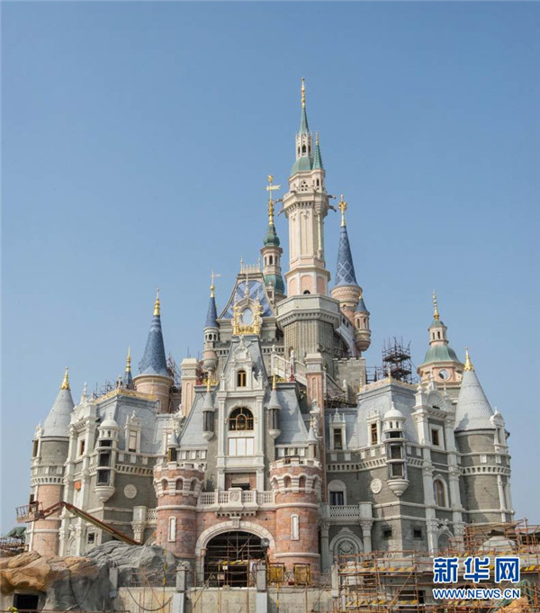 Disneyland Shanghai eröffnet im Juni