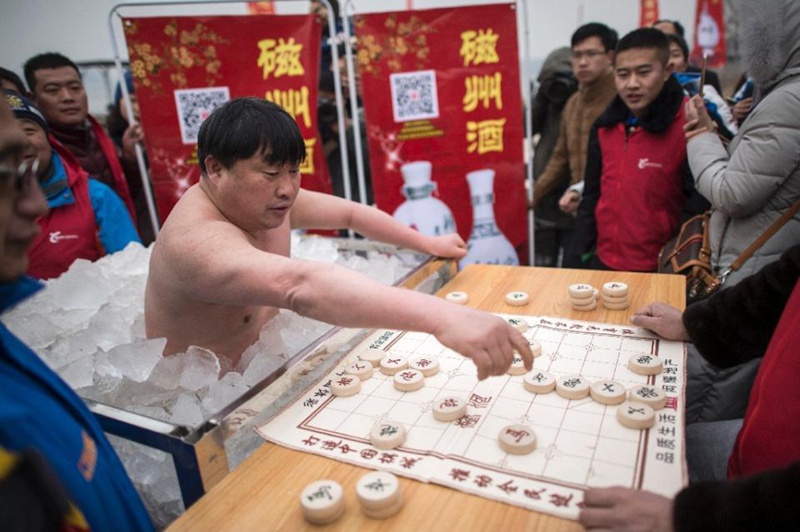 Chinesisches Schachspiel im Eis