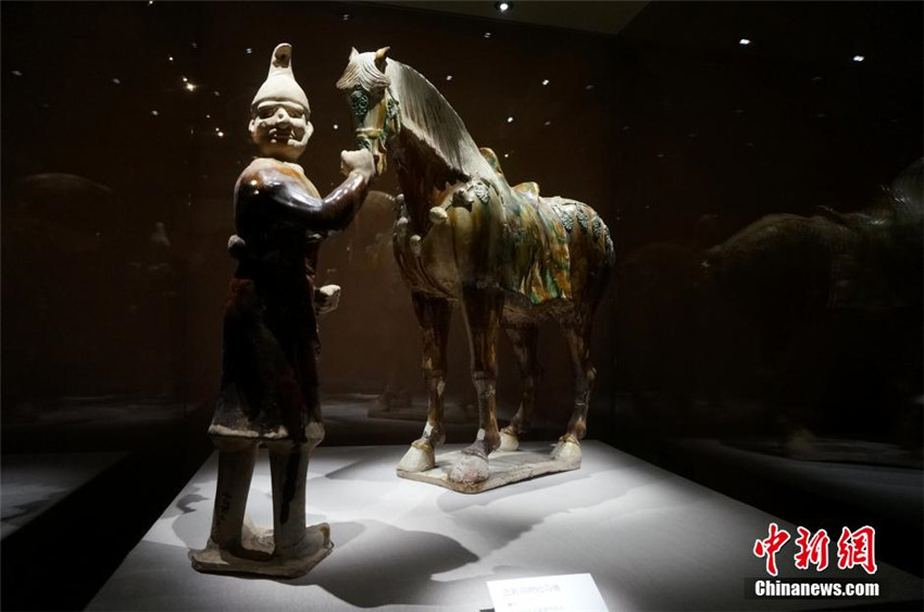 Ausstellungseröffnung: „Die Dreifarbenkeramik der Tang-Dynastie“