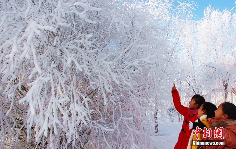 Schneeweißes Märchenland in Gansu