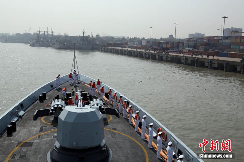 Chinesische Marine besucht erstmals Bangladesch