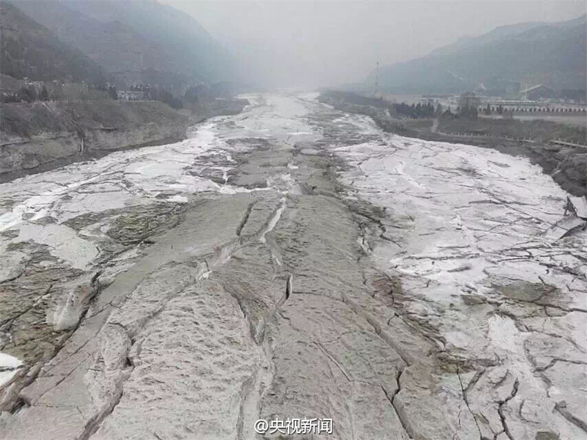 Eisflut am Hukou-Teil des Gelben Flusses