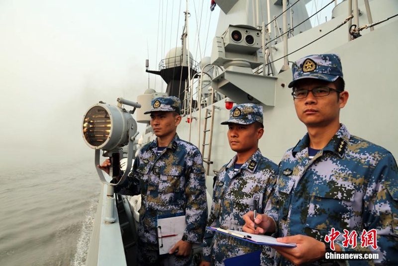 Chinesische und bengalische Marine üben gemeinsam