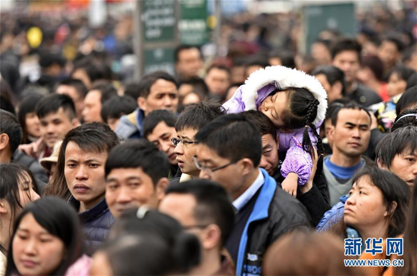 Über 50.000 Passagiere am Guangzhouer Bahnhof gestrandet