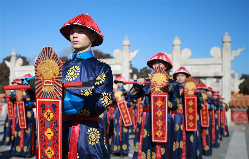 Überblick über verschiedene Feiern anlässlich des Frühlingsfests in China