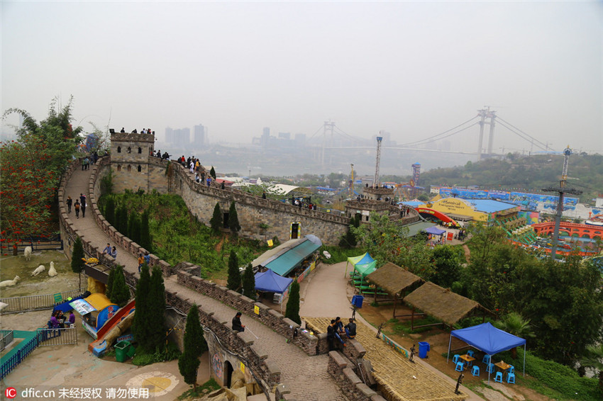 Chongqing baut die Große Mauer nach