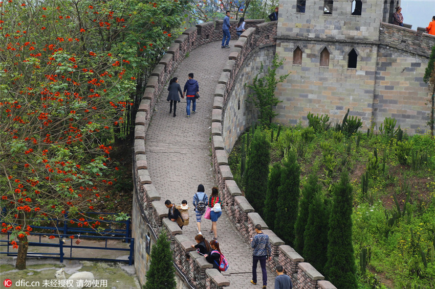 Chongqing baut die Große Mauer nach