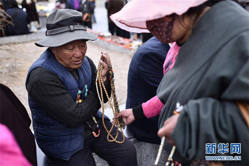 Traditioneller Markt in tibetischer Region