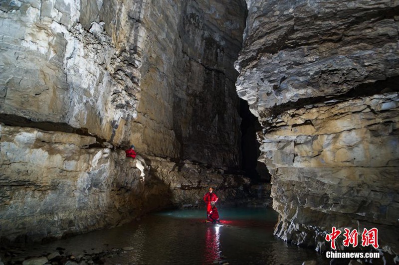 Chinas längste Höhle in Guizhou