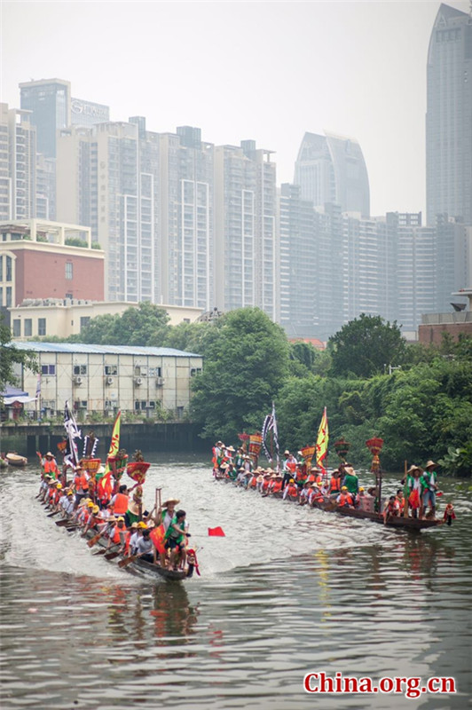Dorfbewohner in Guangzhou bereiten sich auf Drachenbootfest vor