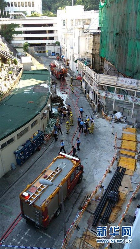 Großbrand in Hongkonger Hotel