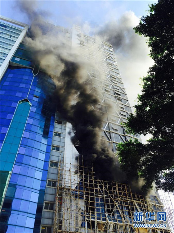 Großbrand in Hongkonger Hotel