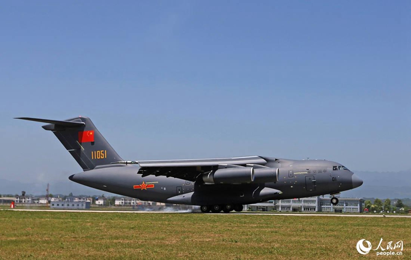 Indienststellung des Militärtransporters Y-20