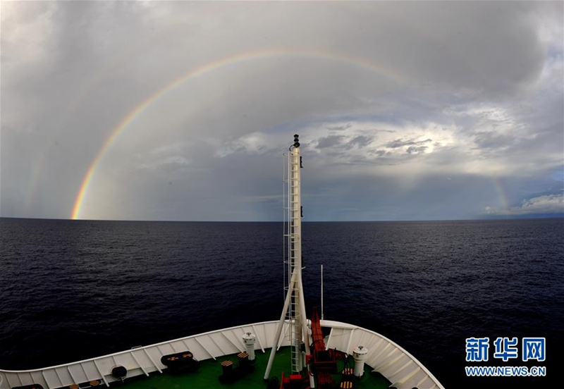 Expeditionsliebhaber besuchen das bemannte U-Boot „Zhangjian“