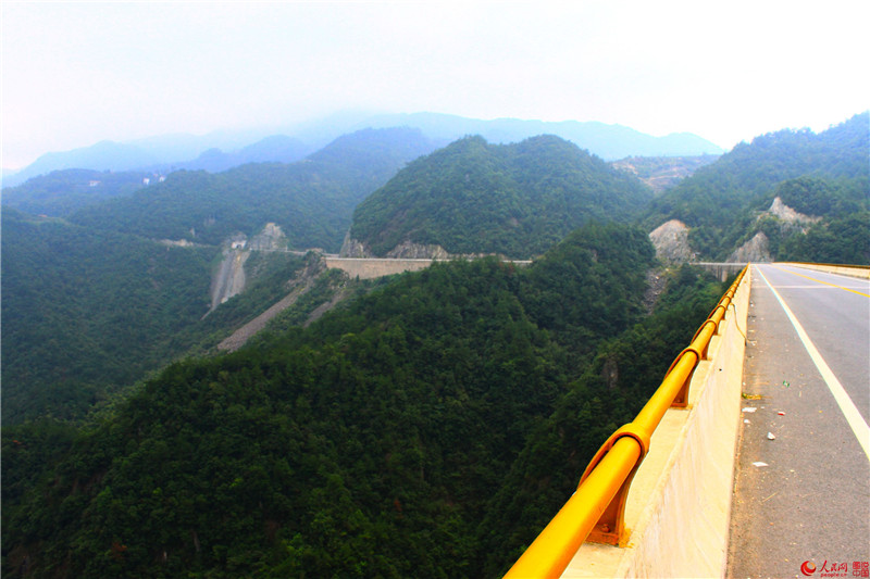 Größte Brücke Zhejiangs: 163 Meter hohe Jiaxite-Brücke