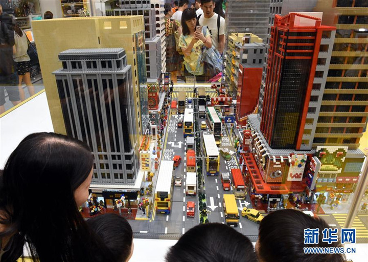 Eröffnung der ersten LEGO-Filiale in Hongkong