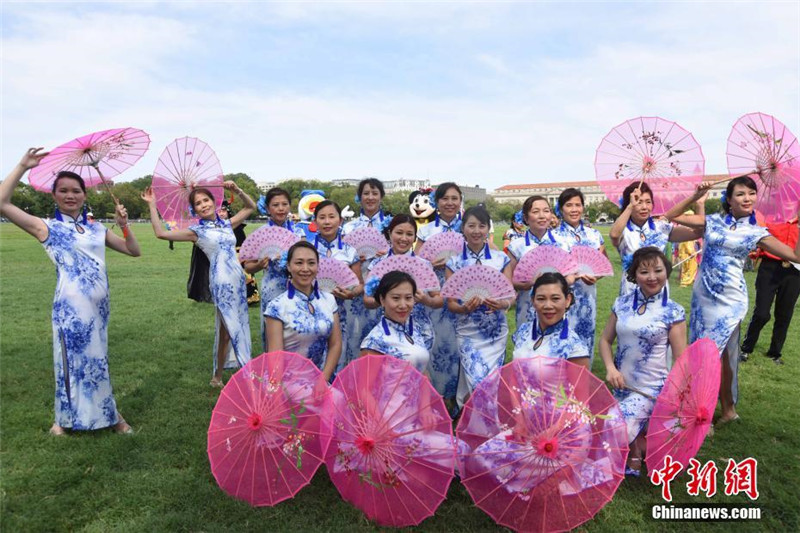 Flashmob feiert chinesisch-amerikanisches Tourismusjahr