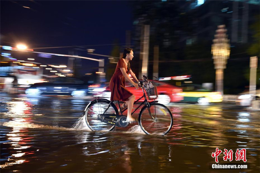 Regenstürme überziehen Beijing