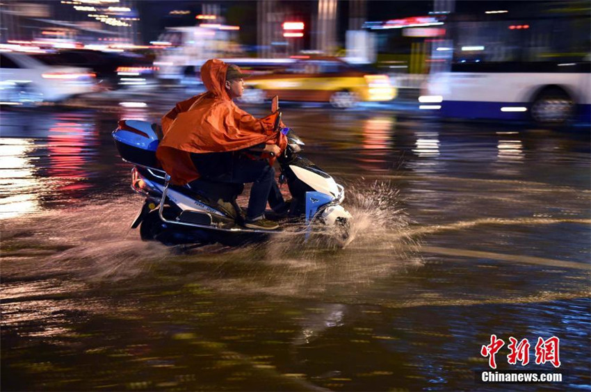 Regenstürme überziehen Beijing