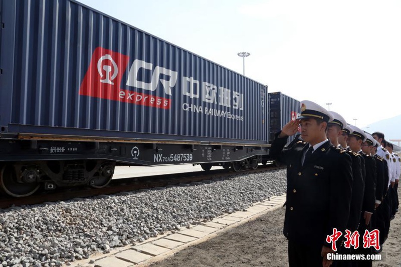 Erster Güterzug von Qinghai nach Europa nimmt Betrieb auf