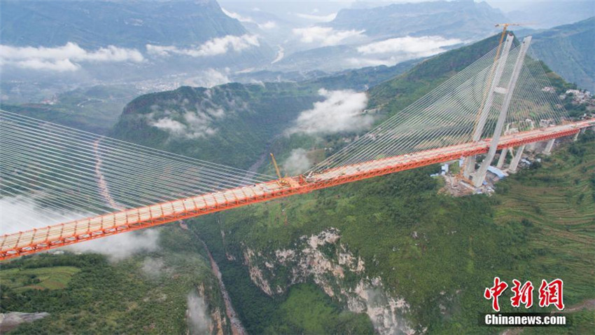 Erfolgreicher Rohbauabschluss der welthöchsten Brücke