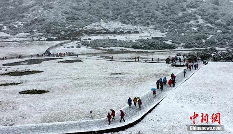 Schnee in Yading