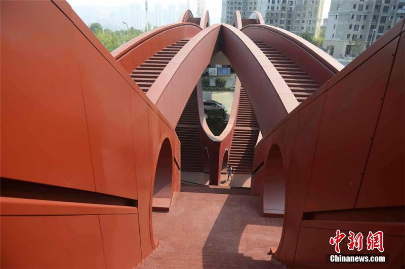 Vom anderen Ufer: Fußgängerbrücke in Changsha ist richtig sexy