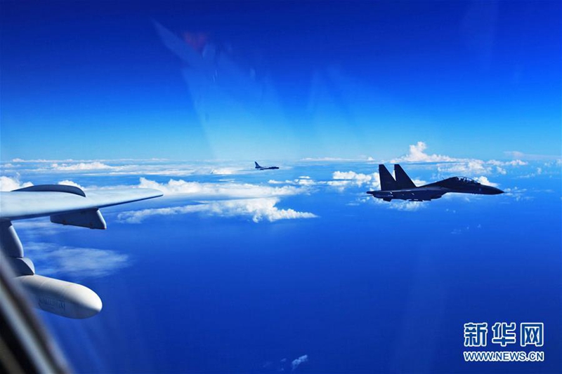 Großübung der chinesischen Luftwaffe über dem Pazifik