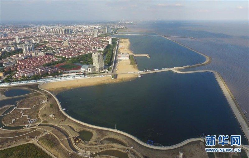 Bau eines neuen staatlichen Ozeanparks in Shanghai