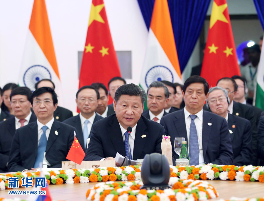 Xi Jinping nimmt an BRICS- und BIMTEC-Gipfel teilDer chinesische Staatspräsident Xi Jinping, der indische Premierminister Narendra Modi, der südafrikanische Staatspräsident Jacob Zuma, der brasilianische Staatspräsident Michel Temer und der russische Staatspräsident Wladimir Putin nahmen an dem Gipfeltreffen teil.