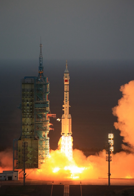 Raumschiff Shenzhou 11 mit zwei Astronauten erfolgreich ins All gestartet