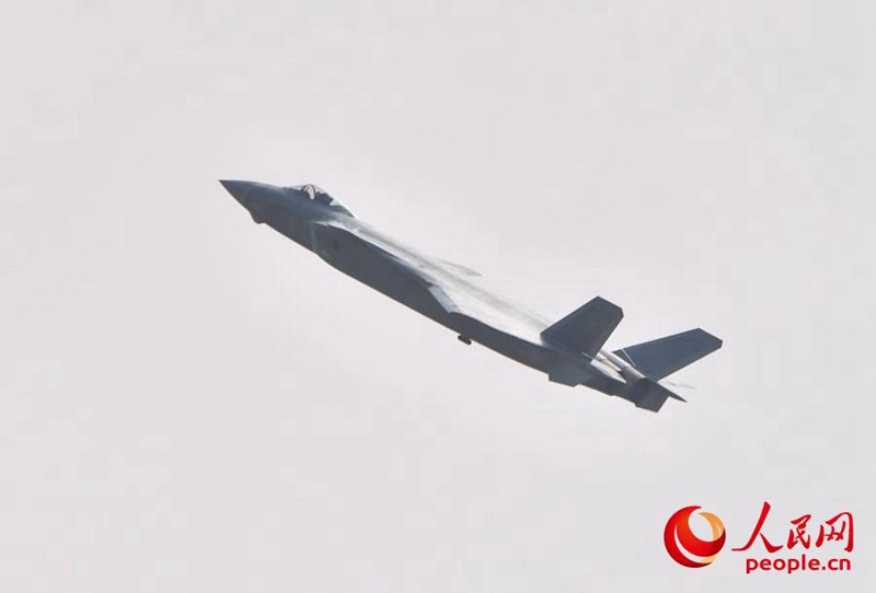J-20 debütiert auf Airshow China